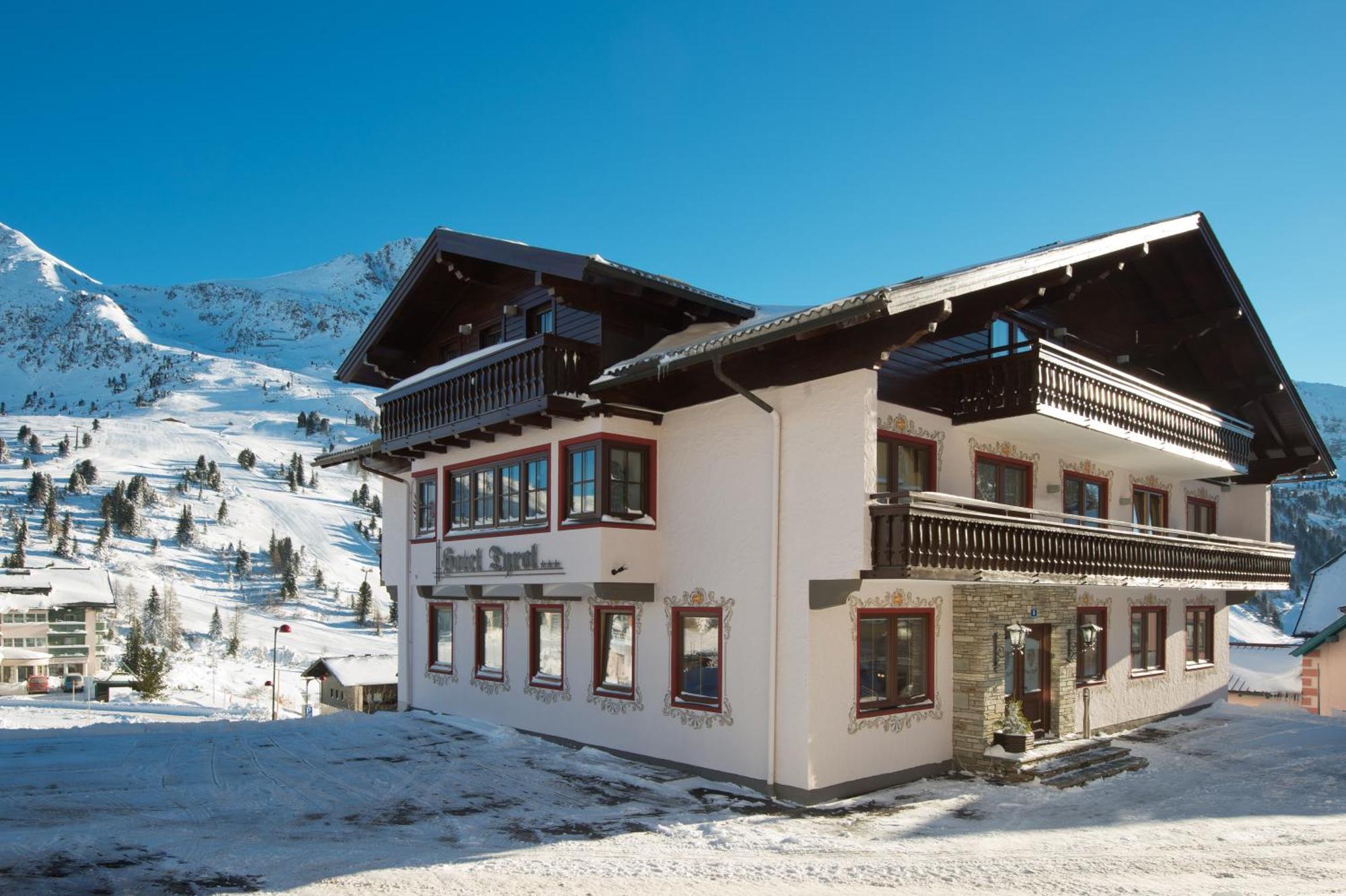 Hotel Garni Haus Tyrol Obertauern Eksteriør billede
